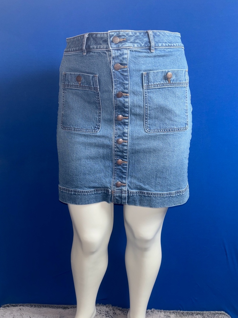Women LOFT Denim Skirt Sz 14 Blue Jean Skirt Button Front Pockets Classic